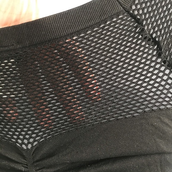 NWOT Black Ruched Netted Long Sleeve Winter Top - Picture 12 of 14